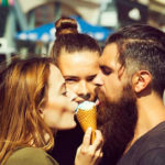 Consejos para ligar y salir con una persona bisexual ligar con una persona bisexual